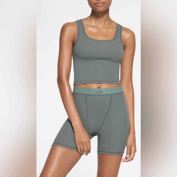 Skims 3-Pack Cotton Rib Boxers in Malachite - Picture 5 of 16